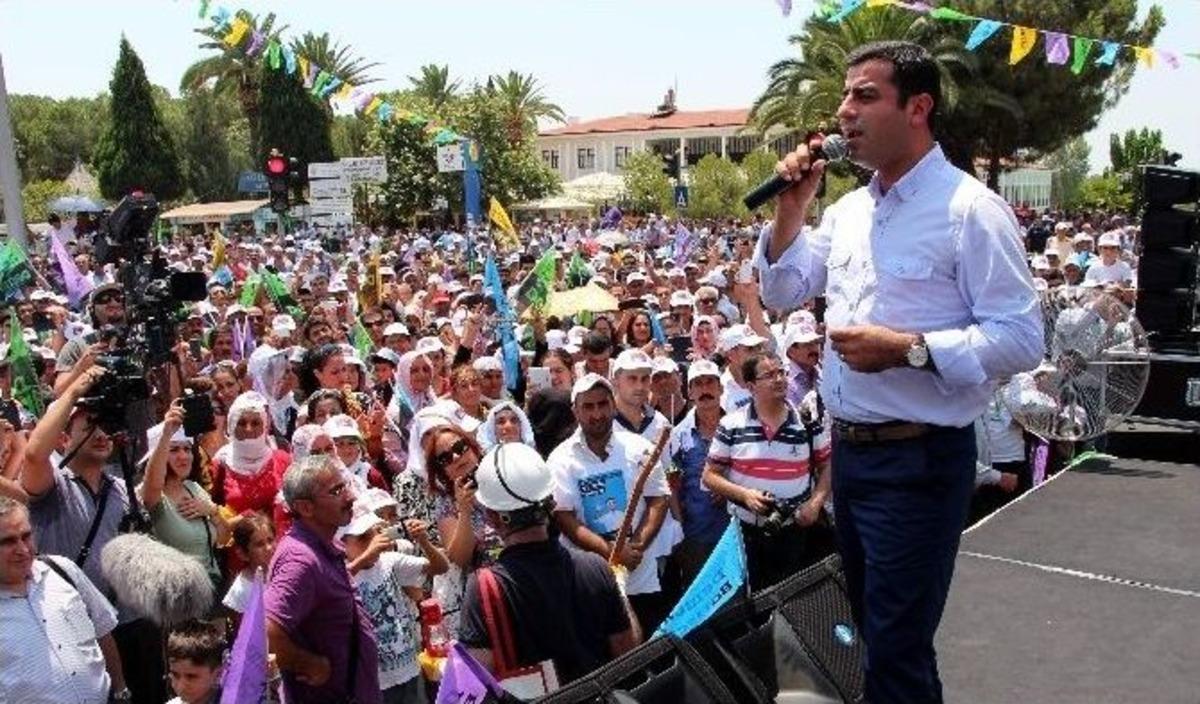 Demirtaş: &ldquo;t&uuml;rk Veya K&uuml;rt Olması Fark Etmez&rdquo;