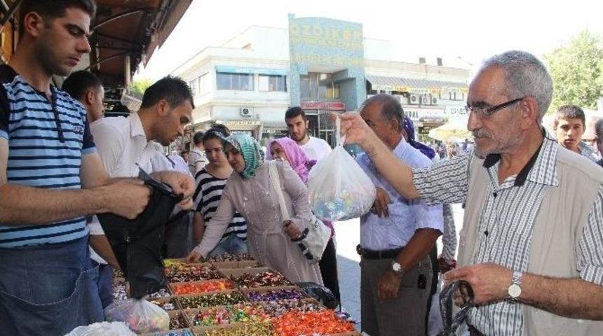 Şanlıurfa&rsquo;da Bayram Alışverişi