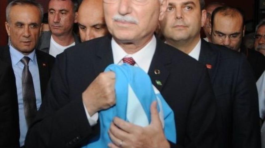 İhsanoğlu&rsquo;ndan T&uuml;rkmenlere Yardım &Ccedil;ağrısı