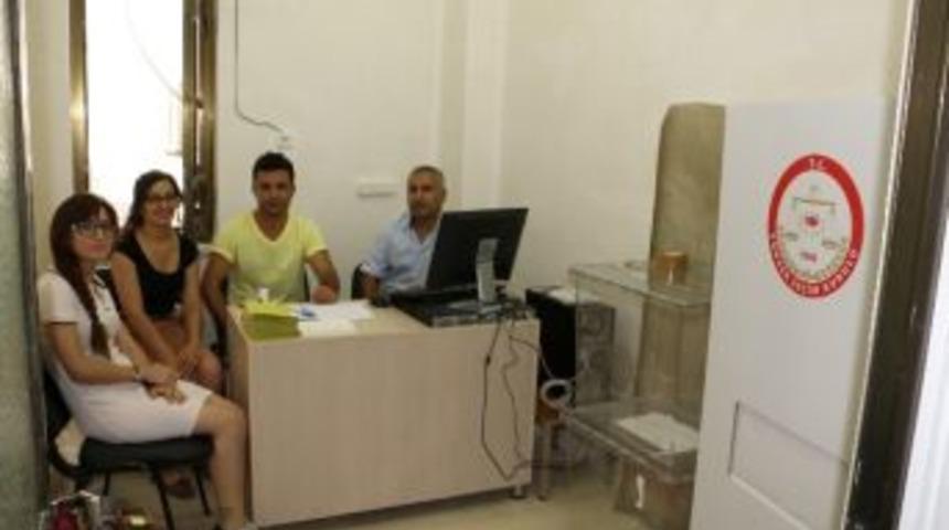 Marmaris G&uuml;mr&uuml;k Kapısında Oy Verme İşlemi Başladı