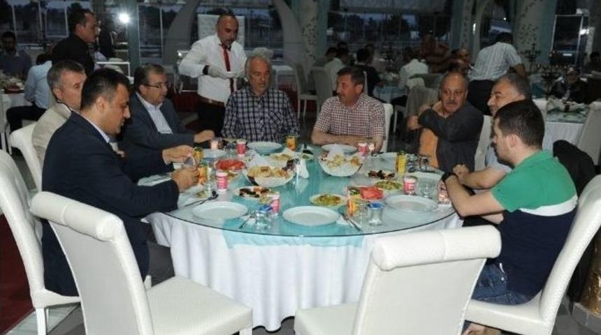 Ensar Vakfı'ndan İftar