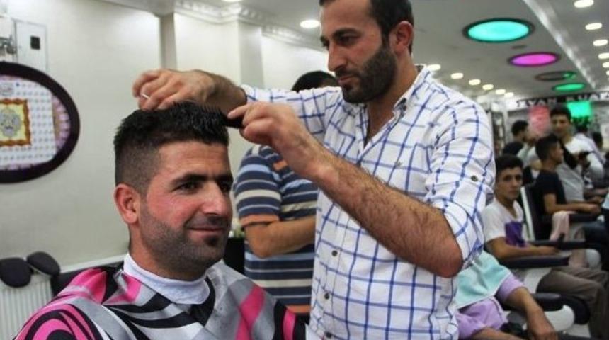 Berber Ve Kuaf&ouml;rlerin Bayram Mesaisi