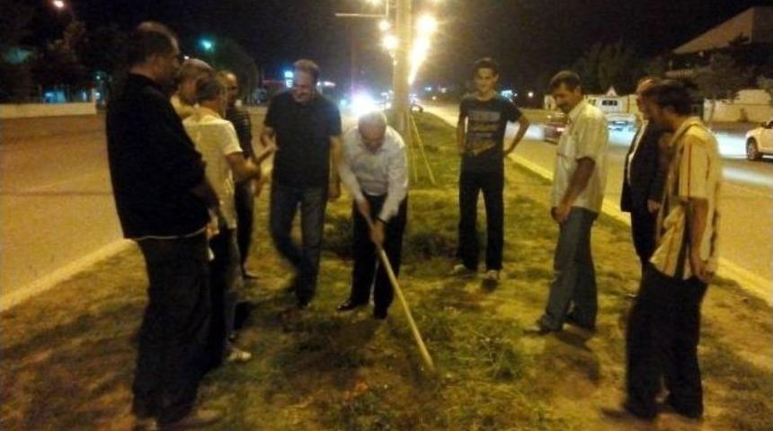 Belediyeden Gece Mesaisi