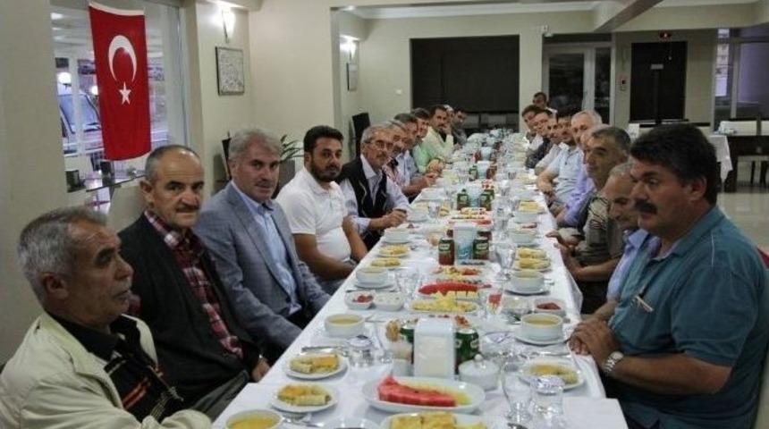 Belediye Başkanı Memiş, Mahalle Muhtarlarıyla Bir Araya Geldi