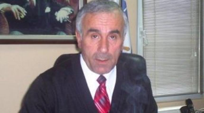 Başkan Kadri &Ccedil;i&ccedil;ek bayramı kutladı