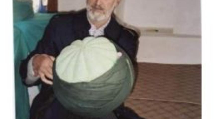 Ta&ccedil; Ve Sarık K&uuml;lt&uuml;r&uuml; Sandukalarda Yaşıyor