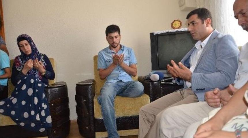 Cumhurbaşkanı Adayı Demirtaş'tan Soma'ya Bayram Ziyareti