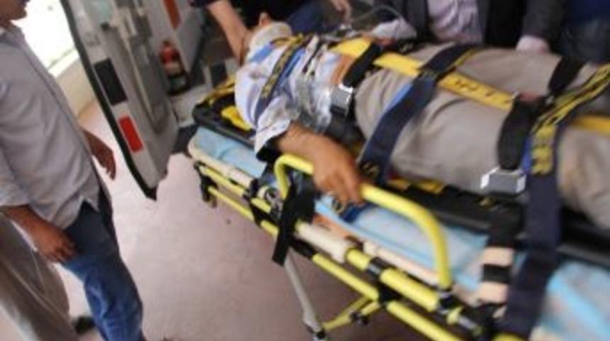 Şanlıurfa&rsquo;da Kaza: 1 &Ouml;l&uuml;, 11 Yaralı