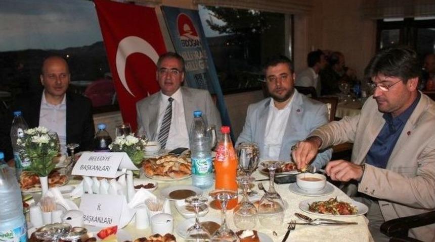 Ak Parti&rsquo;den Vefa İftarı