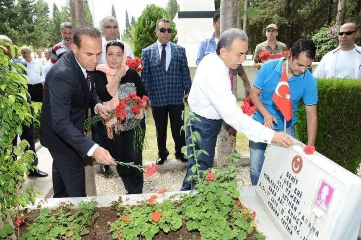 Adana'da &Ouml;zlenen Tablo, Arife G&uuml;n&uuml; Yaşandı