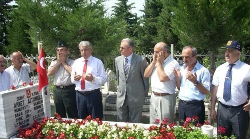 Şehit-gazi Dernekleri Şehitlikleri Ziyaret Etti