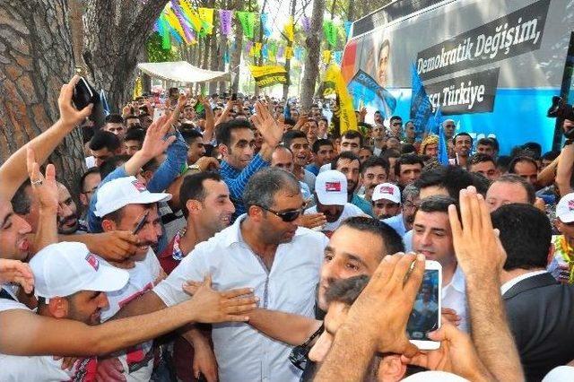 Demirtaş’tan ‘büyük Menderes’ Gafı