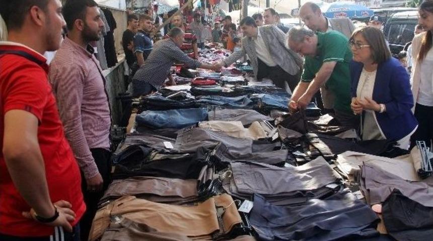 Başkan Fatma Şahin, Şahitkamil İl&ccedil;esinde Halkla Bayramlaştı