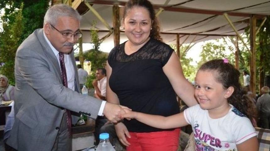 Seydikemer'de Gaziler Ve Şehit Ailelerine İftar Yemeği Verildi