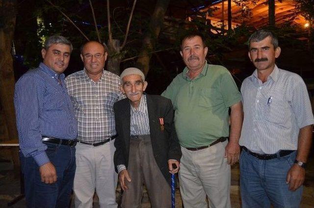 Seydikemer'de Gaziler Ve Şehit Ailelerine İftar Yemeği Verildi