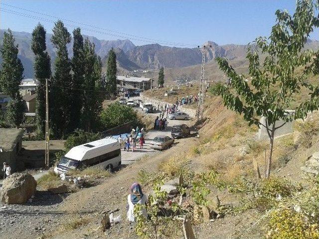 Mezarlık Ziyaretine Gittiler &Ccedil;evreyi Kirlettiler 1