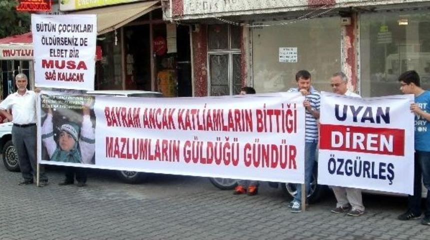 Karacabey&rsquo;de Bayram Namazında Sessiz Gazze Eylemi