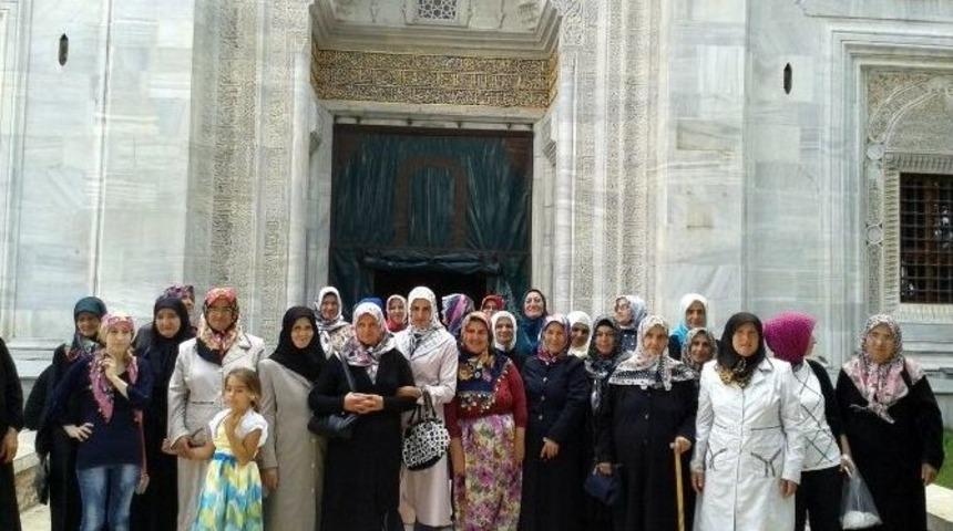 Mudanya Belediyesi Kadınlara Bursa'nın Tarihi Yerlerini Gezdirdi