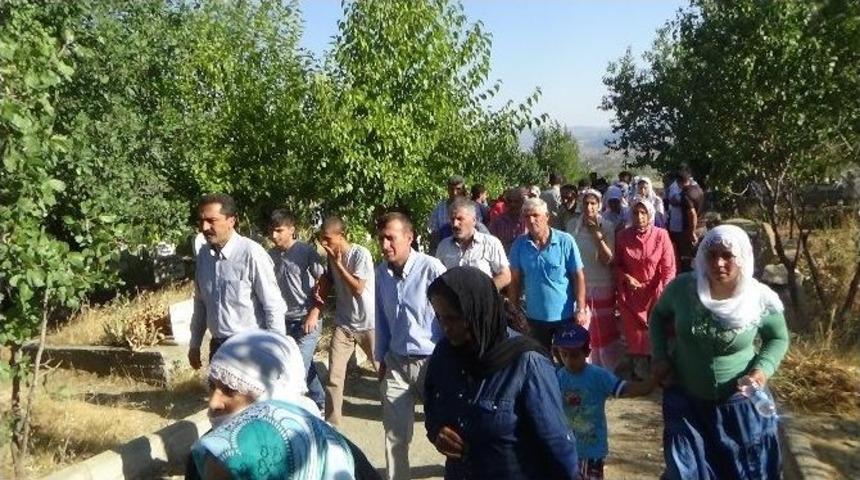 Kulp&rsquo;ta Eşbaşkanlardan Mezarlık Ziyareti