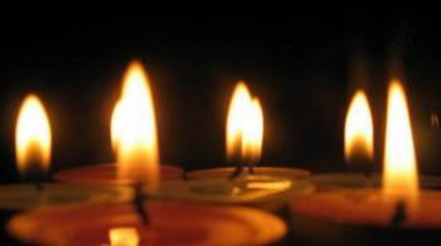 Burada konukların &ouml;n&uuml;nde gerdeğe giriliyor!