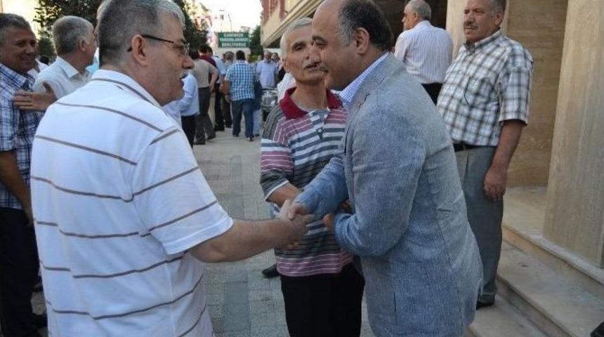 G&uuml;ng&ouml;renli 5 Bin Kişi Bayram Kahvaltısında Buluştu