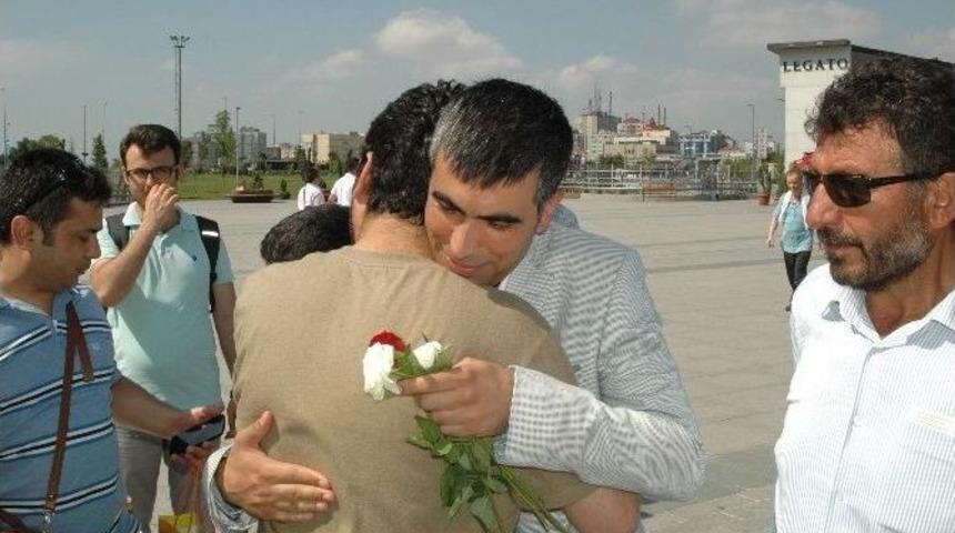 Adliye &Ouml;n&uuml;nde Bayramlaşma