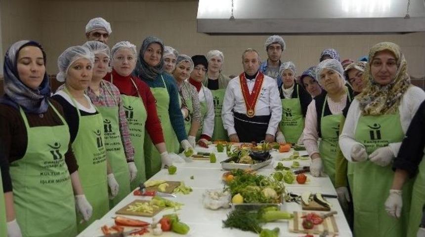 Tepebaşı&rsquo;na Kadınlar Y&ouml;n Veriyor