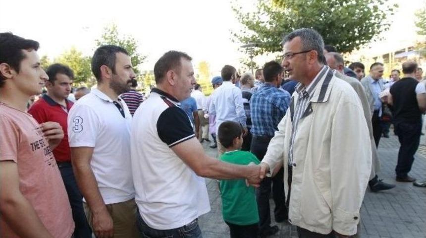 Gebze Meydanında Bayram Coşkusu