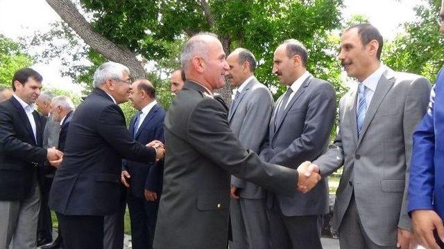 Kars Valiliği&rsquo;nde Bayramlaşma 2