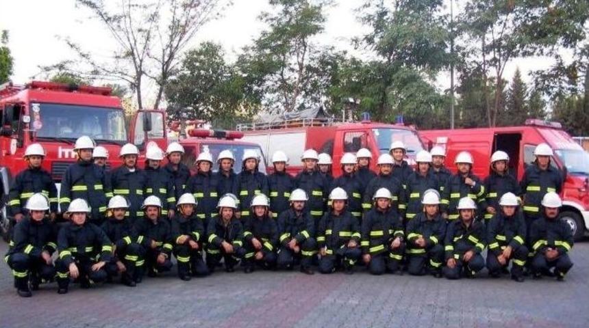 Kocaeli B&uuml;y&uuml;kşehir Bayramda G&ouml;rev Başında