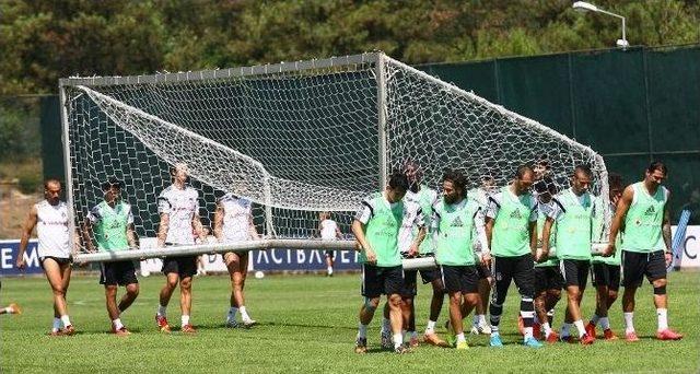 Beşiktaş, Feyenoord Ma&ccedil;ı Hazırlıklarını S&uuml;rd&uuml;rd&uuml; 3