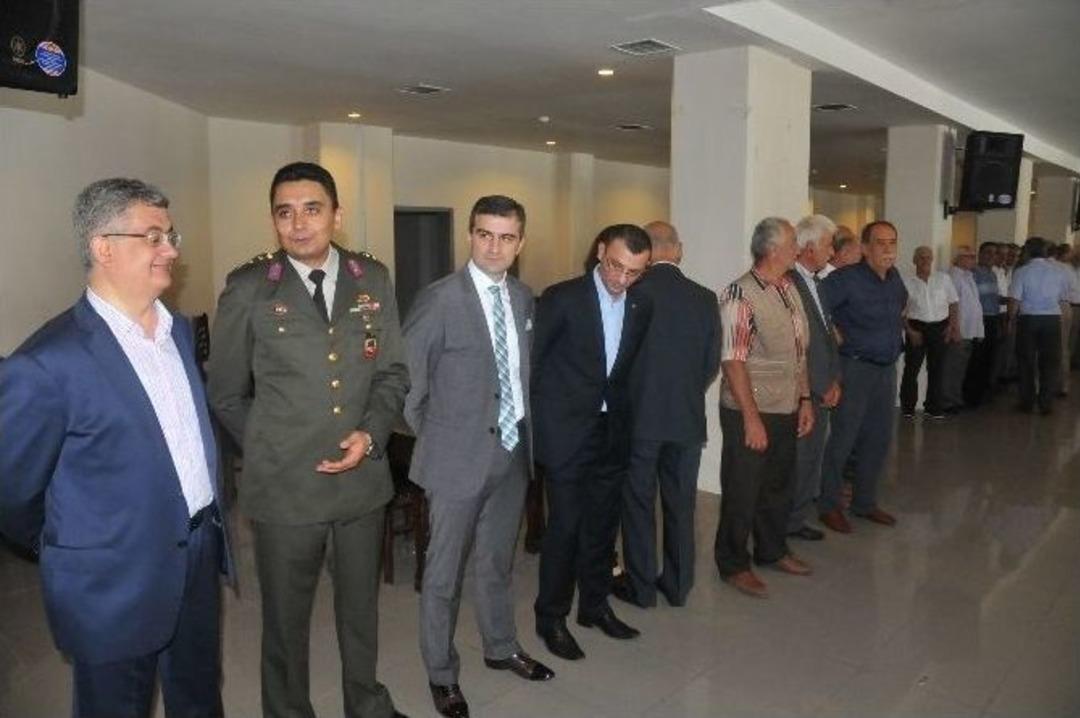 Ak&ccedil;akoca'da Resmi Bayramlaşma Yapıldı