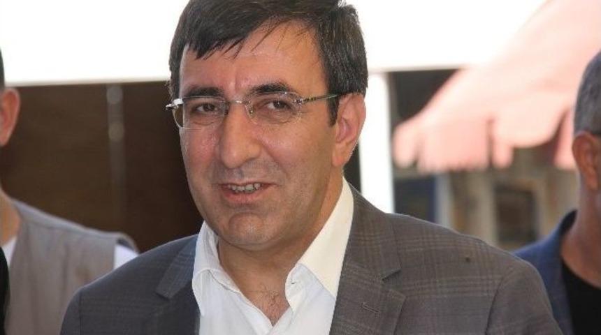 Kalkınma Bakanı Yılmaz: "buruk Bir Bayram Yaşıyoruz"