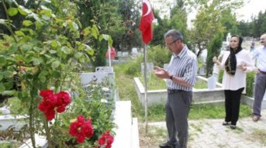 Başkan K&ouml;şker&rsquo;den Şehitlik Ziyareti