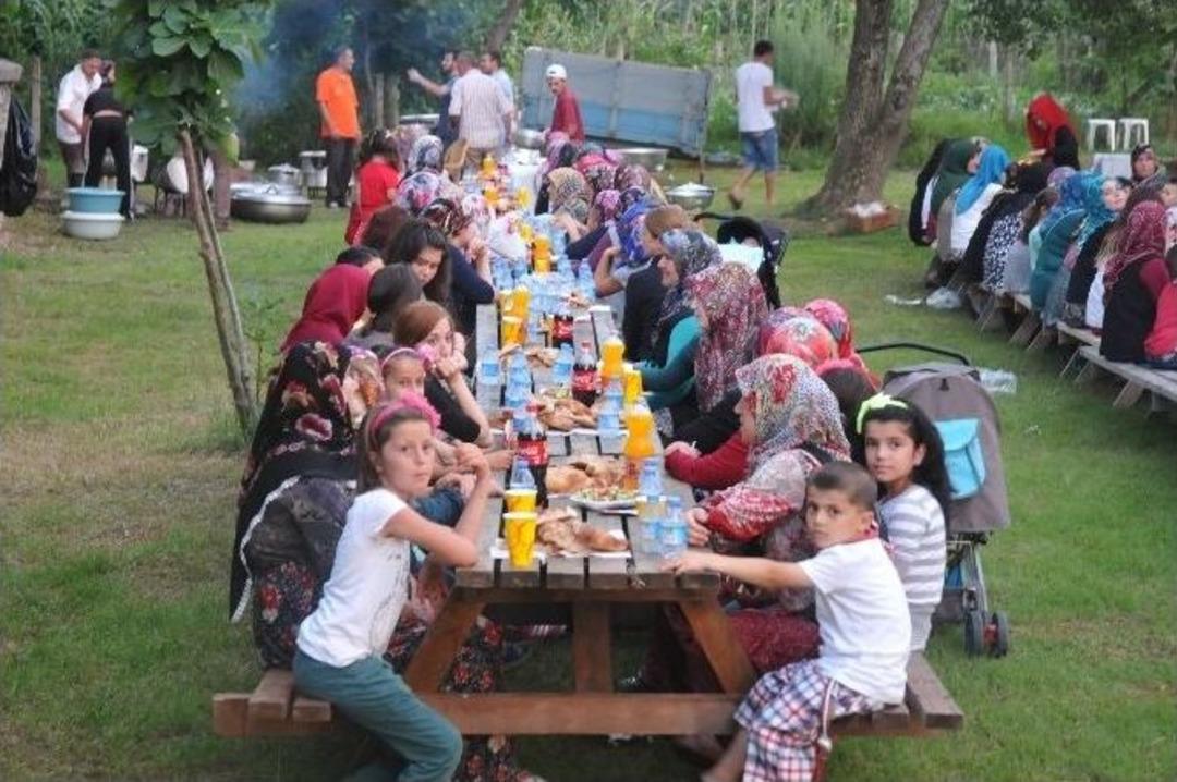 Muhtarlardan Son İftar Yemeği
