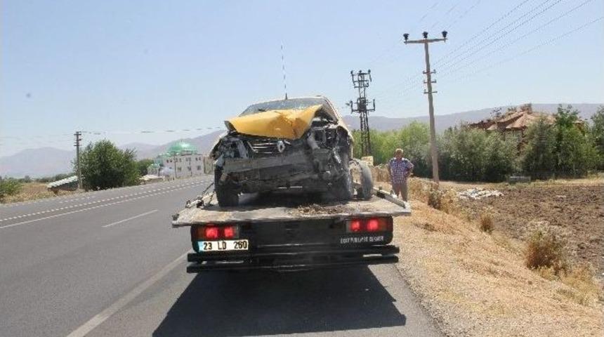 Elazığ'da Trafik Kazası: 5 Yaralı