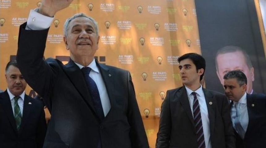 Başbakan Yardımcısı Arın&ccedil; Ahlaki &Ccedil;&ouml;k&uuml;nt&uuml;ye İsyan Etti.