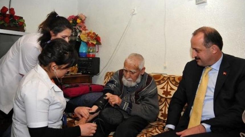 Mamak Belediyesi Evde Bakım Hizmetine Devam Ediyor