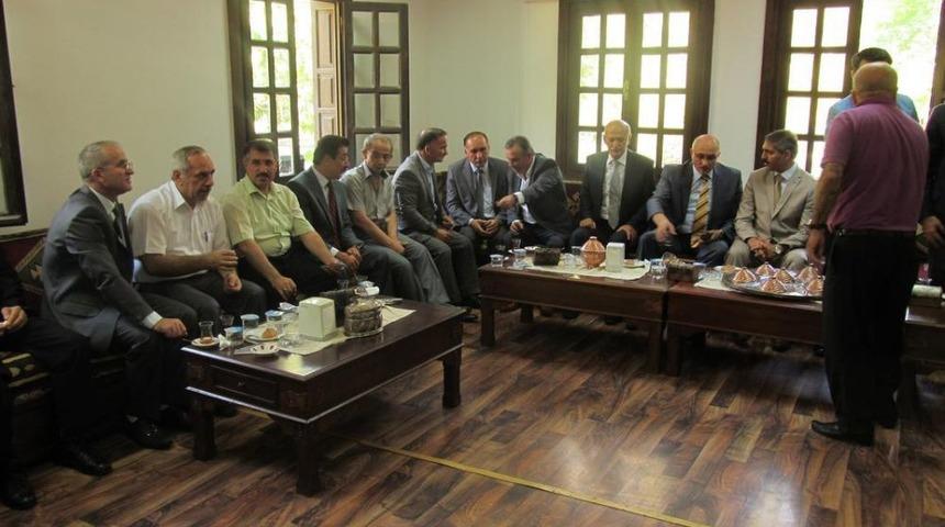 Turhal'da Bayramlaşma Programı D&uuml;zenlendi