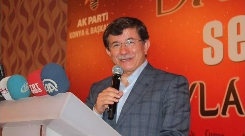 Bakan Davutoğlu Partisinin Bayramlaşmasına Katıldı
