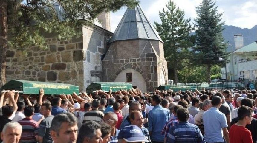 Son Yolculuklarına Da Birlikte Gittiler