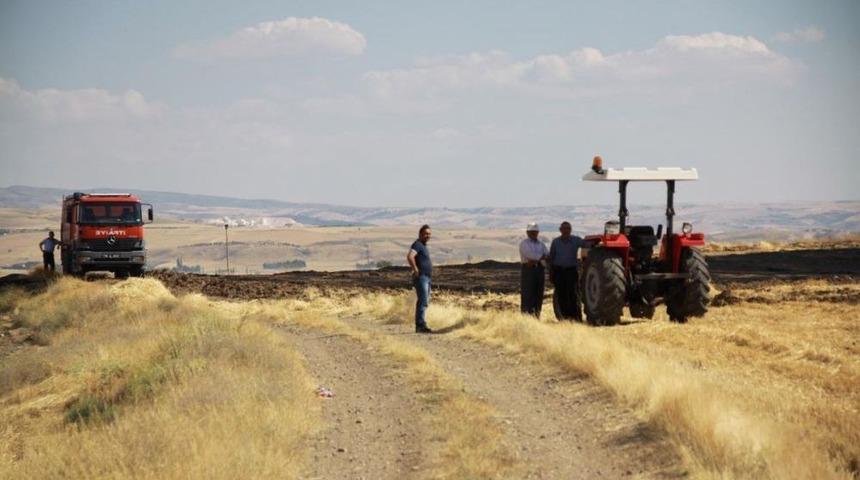 &Ccedil;ubuk'ta Tarım Arazisi Yangını
