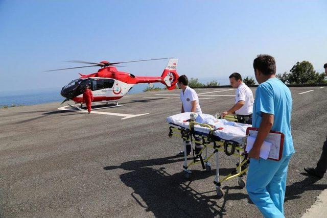 Ambulans Helikopter Minik Berat Için Havalandı