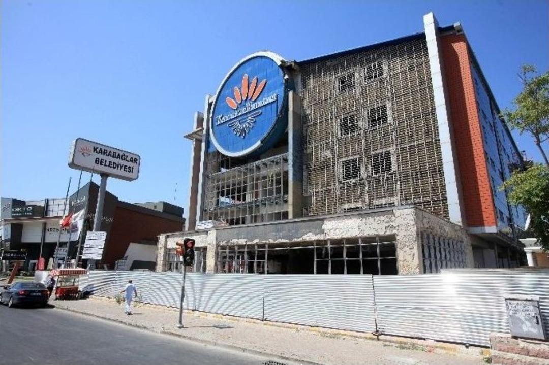 Karabağlar&rsquo;da Yeni Hizmet Binası I&ccedil;ın Sona Yaklaşıldı