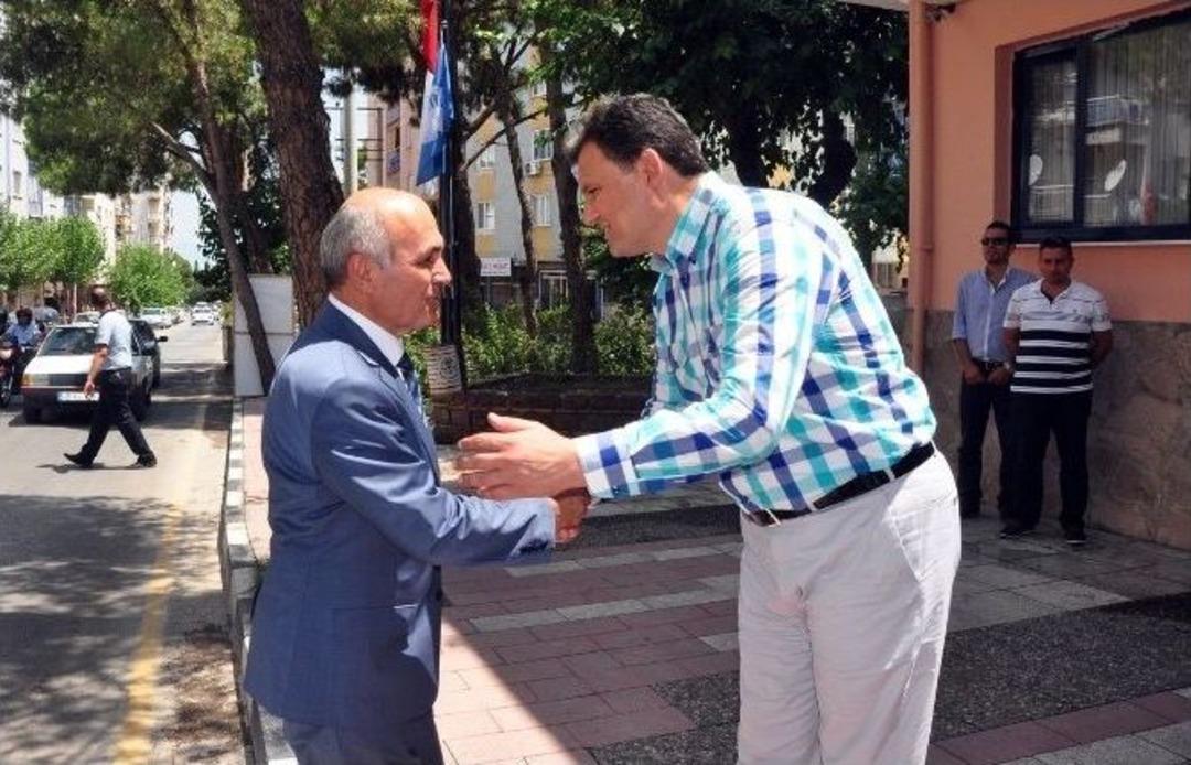 Vatandaş Rahat Bayram Etsin Diye Onlar &Ccedil;alışıyor