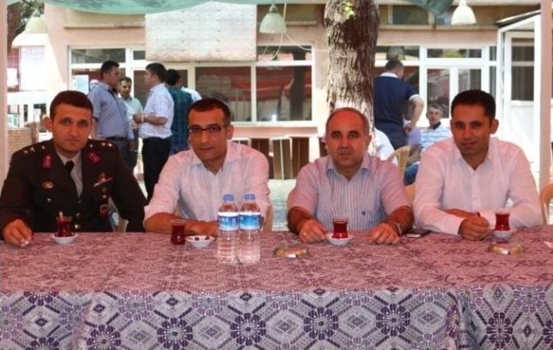 G&ouml;rdes'te Bayramlaşma