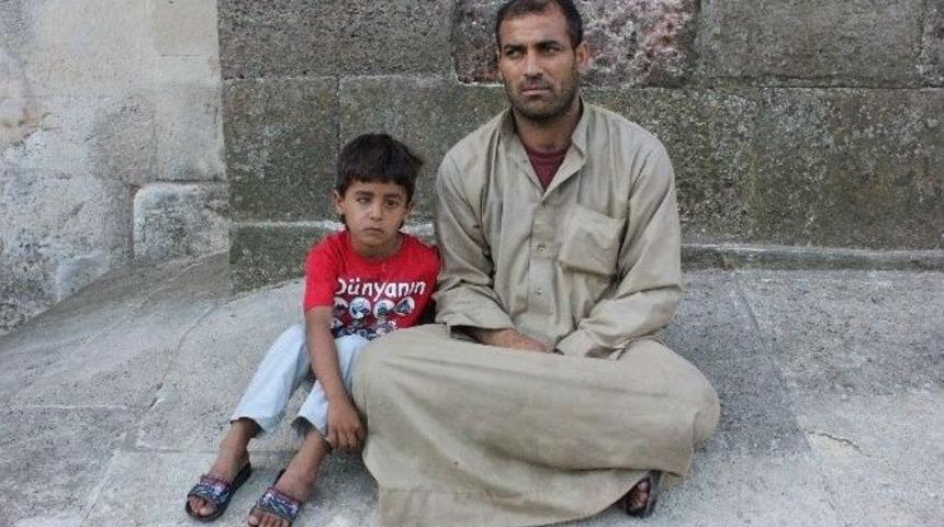 Edirne&rsquo;de Suriyelilerin H&uuml;z&uuml;nl&uuml; Bayramı