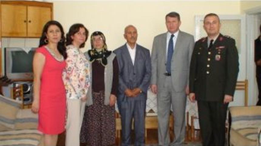Ereğli&rsquo;de Şehit Ailesine Bayram Ziyareti