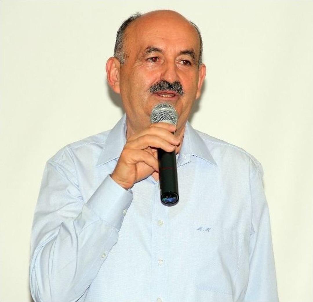 Bakan M&uuml;ezzinoğlu, Filistinli Yaralıyı Ziyaret Etti