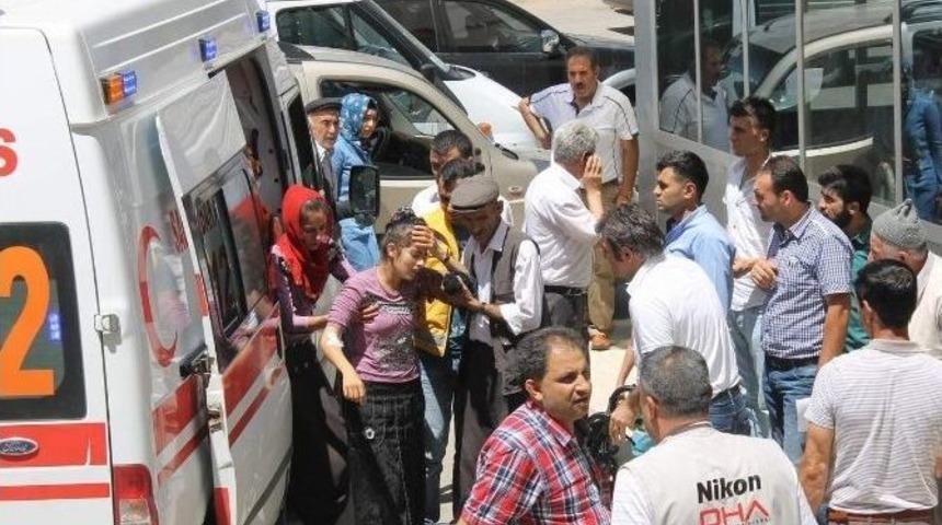 Siirt'te Trafik Kazası: 3 &Ouml;l&uuml;, 2 Yaralı